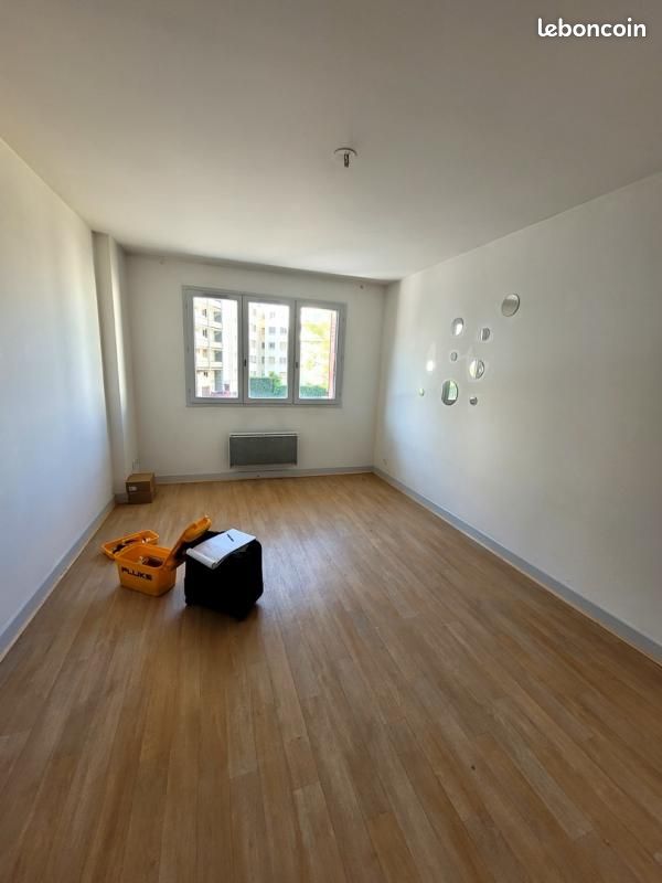 Appartement 1 pièce 39 m² · à Clermont-Ferrand · 39 m² · 464 €