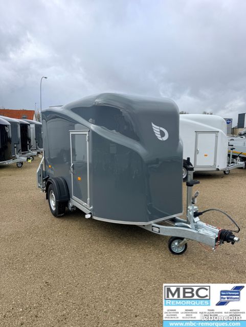 Votre magasin MBC REMORQUES vous propose un fourgon DEBON CARGO 1300 KG + PORTE LATERALE (image 1)