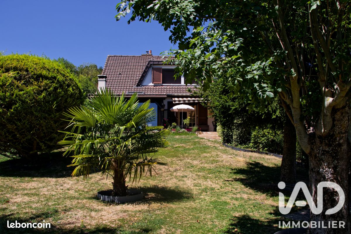 Maison 7 pièces 120 m² · à Villery · 120 m² · 245 000 €
