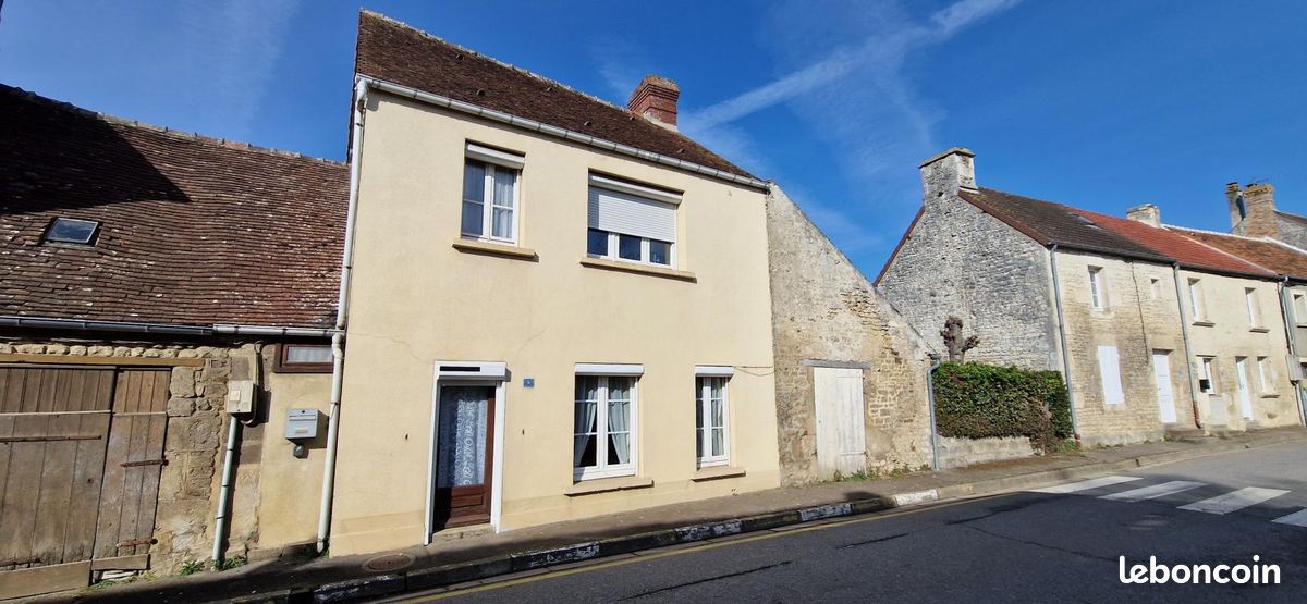 Maison 3 pièces 67 m² · à Écouché-les-Vallées · 67 m² · 99 000 €