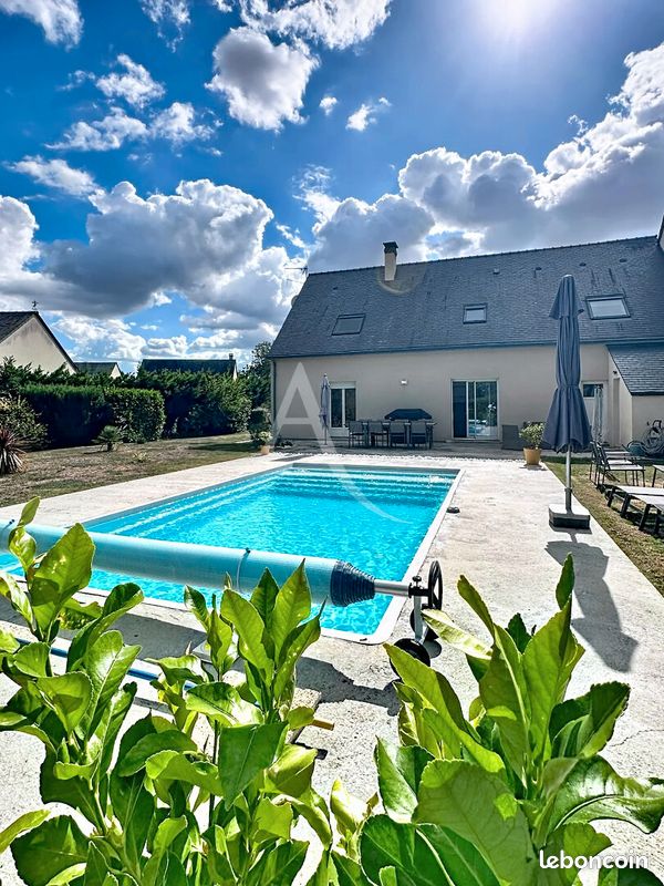 Maison 6 pièces 174 m² · à Longuenée-en-Anjou · 174 m² · 442 300 €