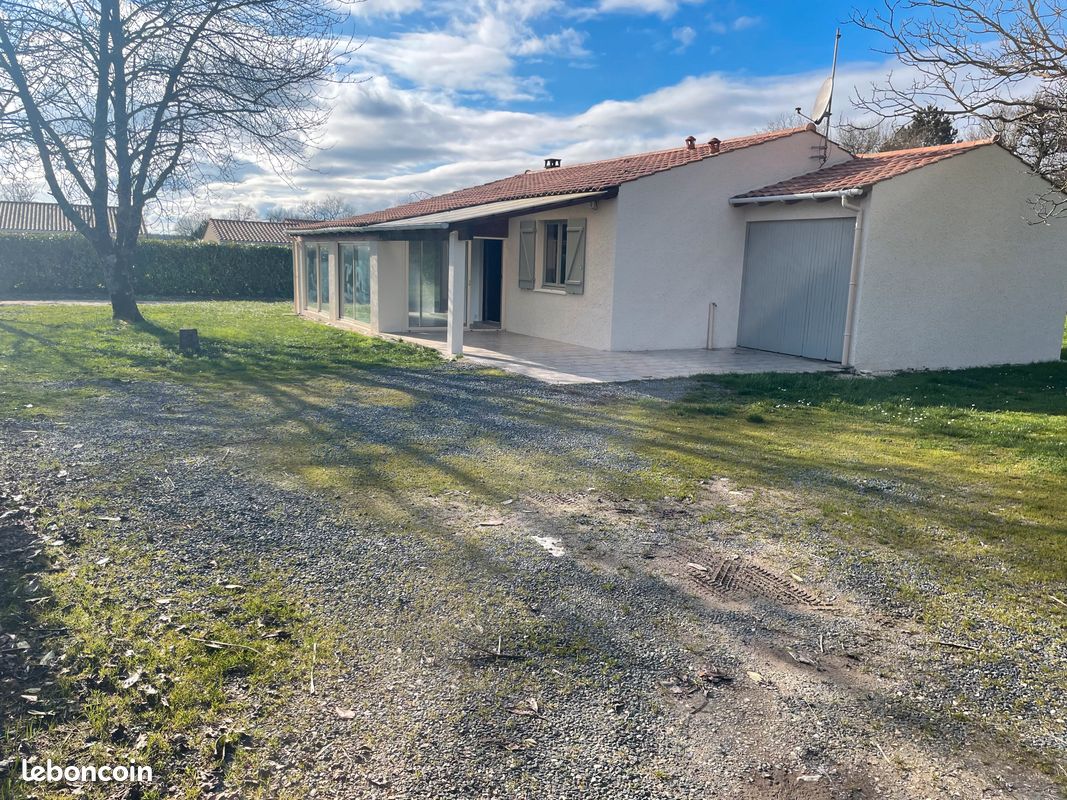 Maison 4 pièces 100 m² · à Brie · 100 m² · 900 €/mois