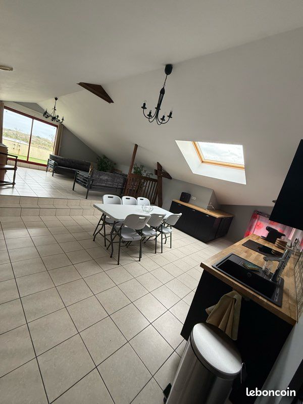 Appartement 5 pièces 100 m² · à Mauges-sur-Loire · 100 m² · 600 €/mois