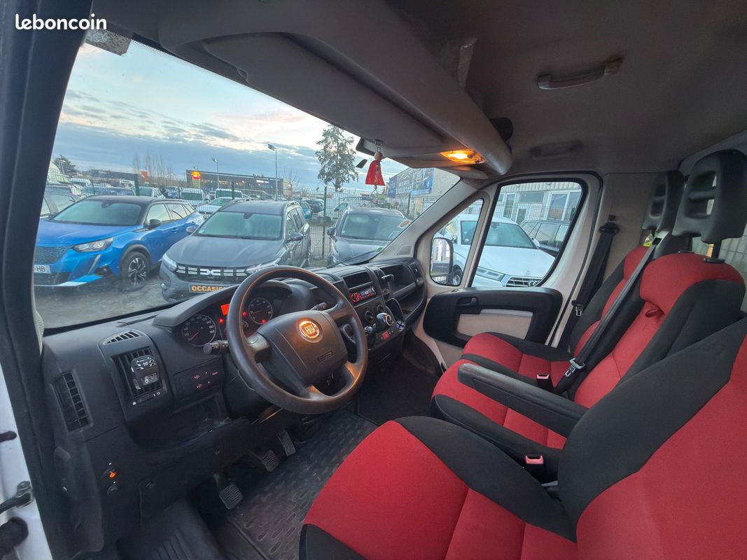 Fiat ducato vu 2.3 mjt - 130ch - caméra de recul - benne articulee - faible kilometrage - attelage (image 10)