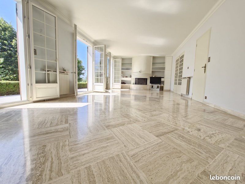 Maison 7 pièces 185 m² · à Chaumont · 185 m² · 295 000 €