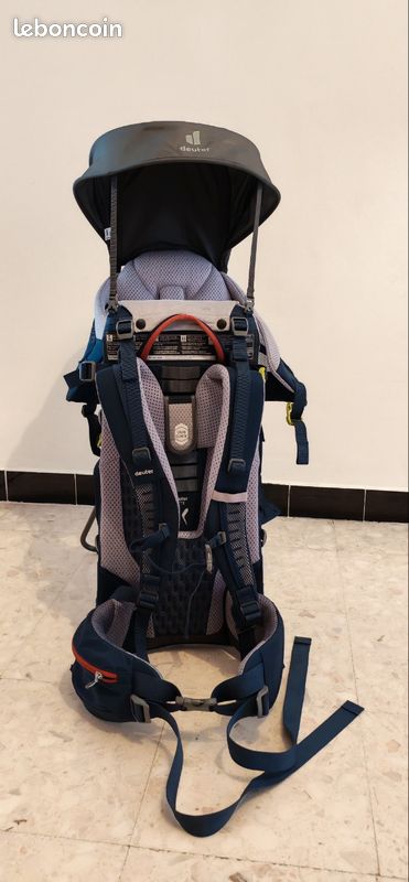 Porte bébé de rando avec capote soleil amovible deuter (image 1)