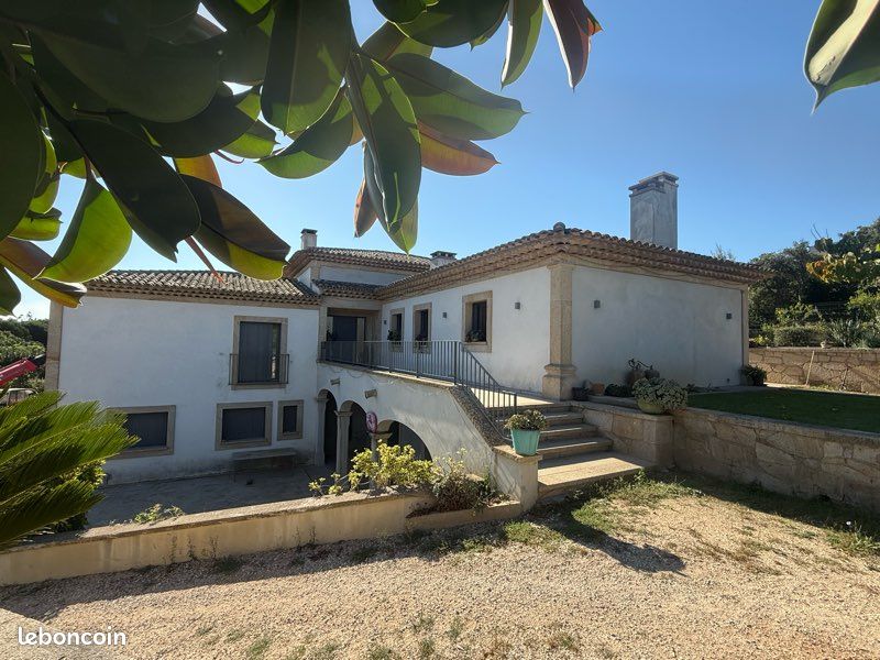 Maison 7 pièces 280 m² · à Bormes-les-Mimosas · 280 m² · 2 200 000 €
