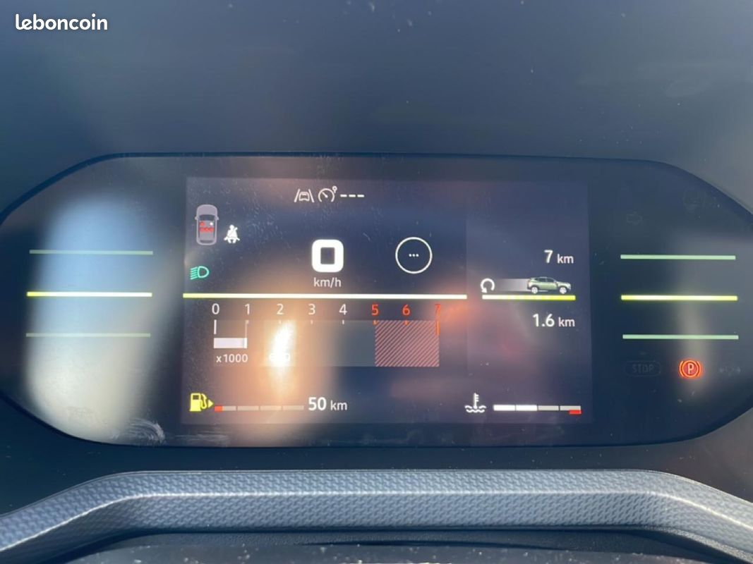 DACIA DUSTER 1.2 mild hybrid 140 journey (image 13)