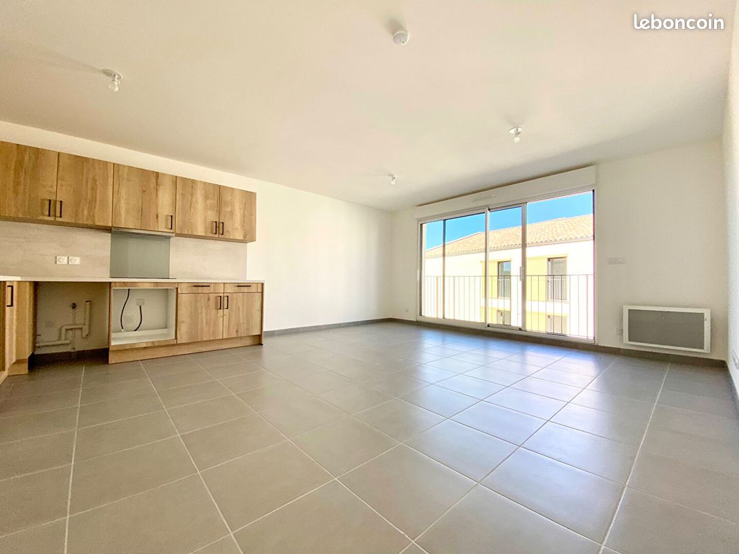 Appartement 2 pièces 49 m² · à Saint-Cannat · 49 m² · 906 €
