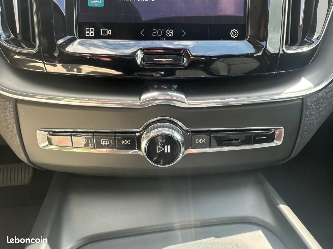 Volvo XC60 T6 AWD Hybride rechargeable 253 ch+145 ch Geartronic 8 Start (image 22)