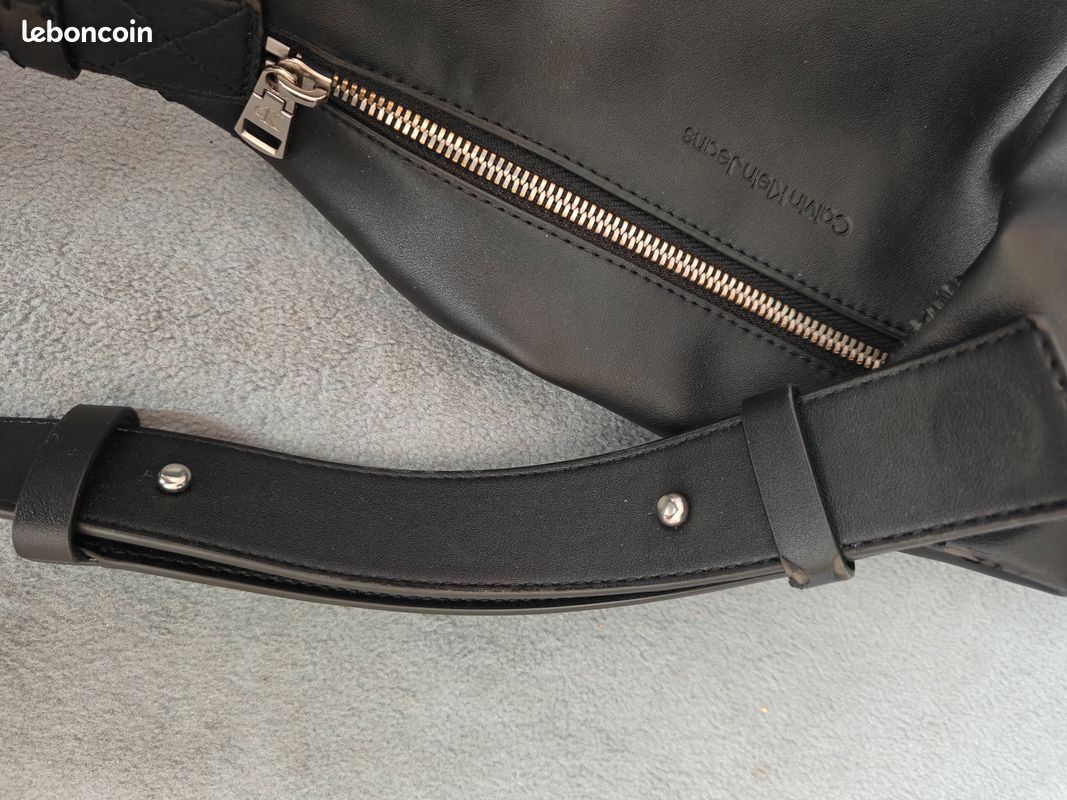 Calvin Klein Jeans Sac à bandoulière couleur noire femme (image 7)
