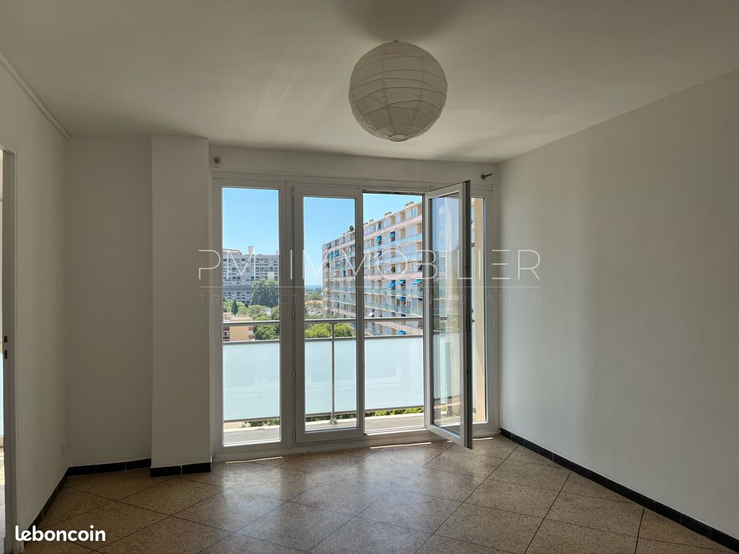Appartement 3 pièces 57 m² · à Marseille · 57 m² · 821 €/mois