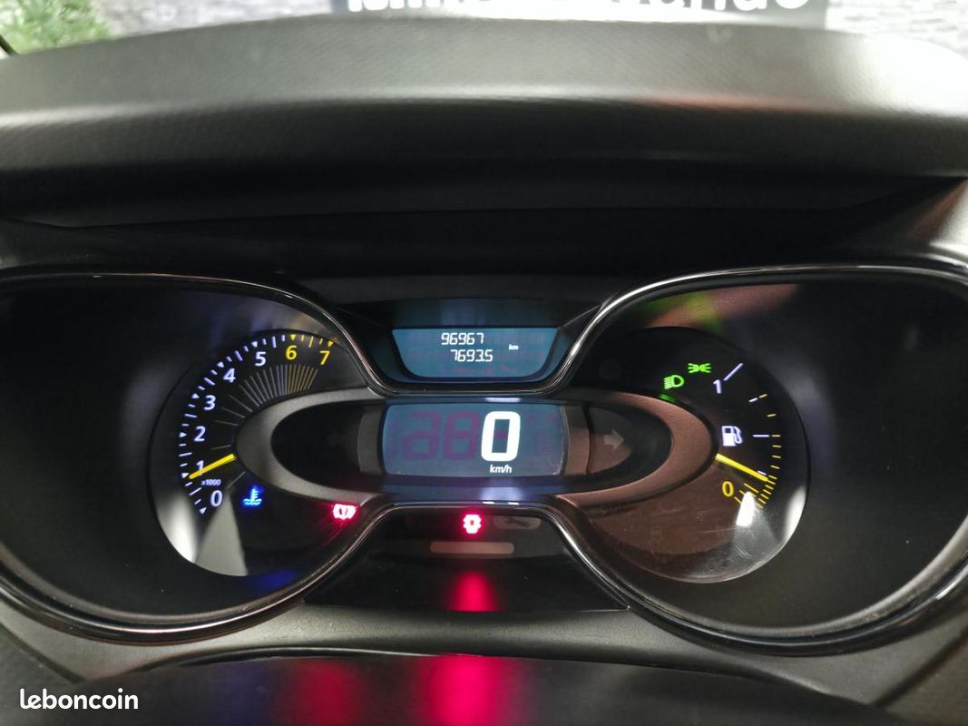RENAULT CAPTUR 0.9 Energy TCe - 90 Intens (image 9)