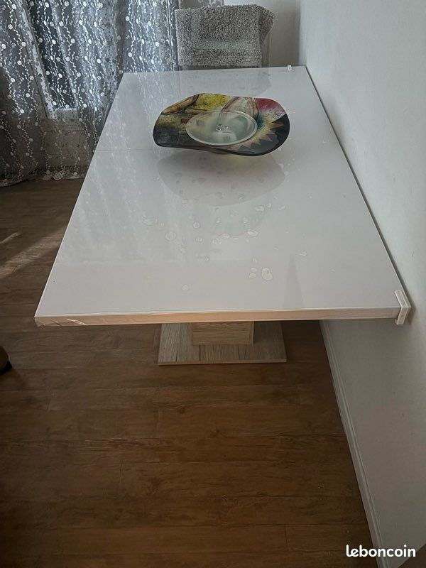 Table (image 5)