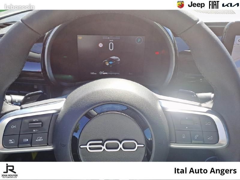 Fiat 600 1.2 Hybrid 100ch Pack Confort & Style DCT6 (image 20)