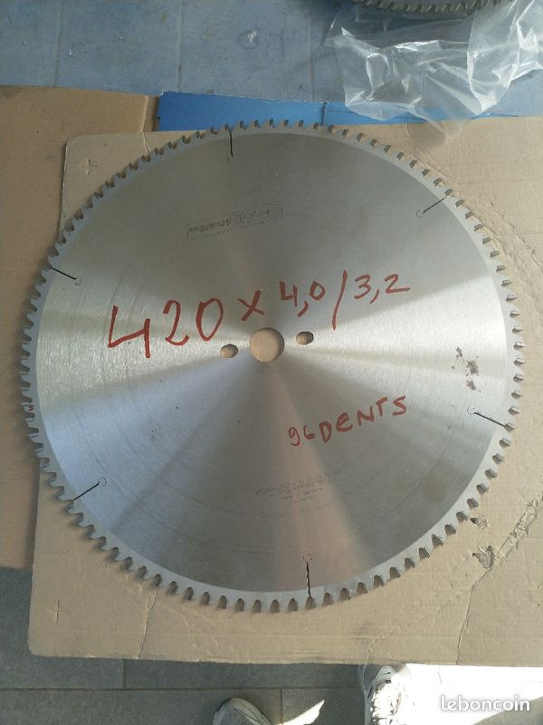 Lame de scie métallique pour découpe d'aluminium (image 1)