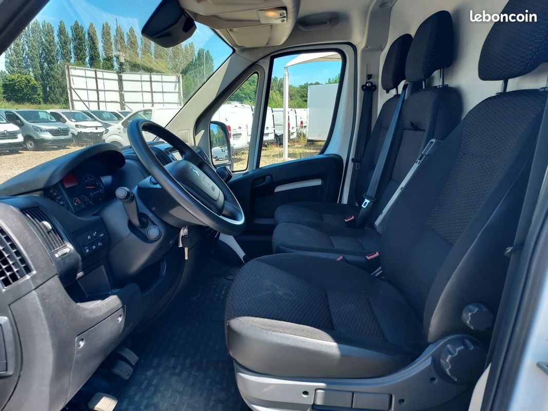 Peugeot BOXER FG 333 L1H1 2.2 BLUEHDI S&S 140CH ASPHALT (image 2)