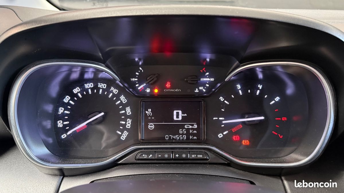 Citroen c3 aircross 1.2 110 feel (image 20)