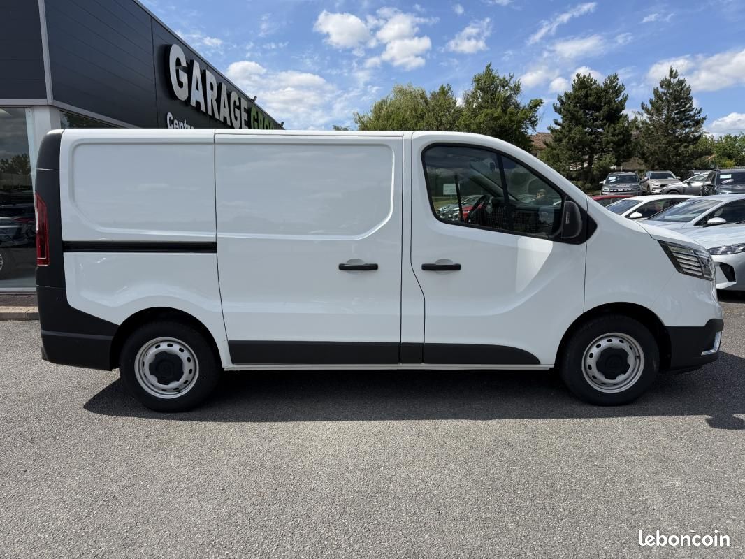 Renault Trafic FOURGON FG BLUE DCI 130 L1H1 2T8 GSR2 ADVANCE (image 4)