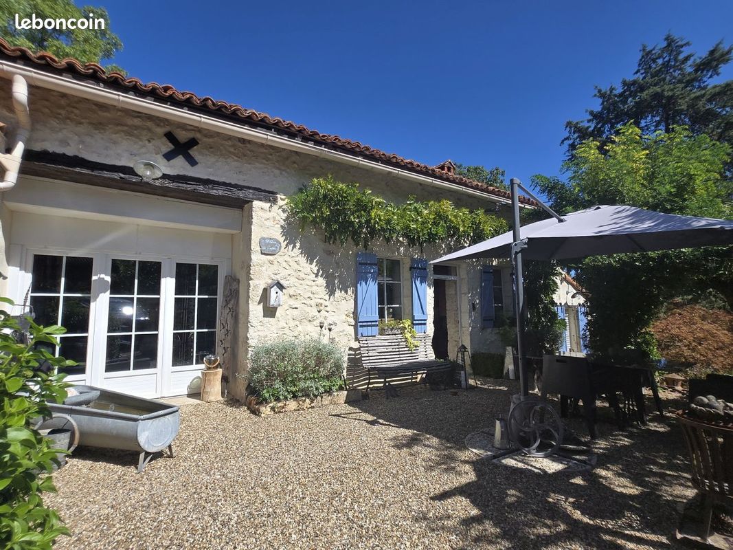 Maison 5 pièces 130 m² · à Villamblard · 130 m² · 336 000 €