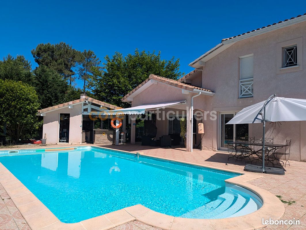 Maison 9 pièces 263 m² · à Mont-de-Marsan · 263 m² · 449 000 €