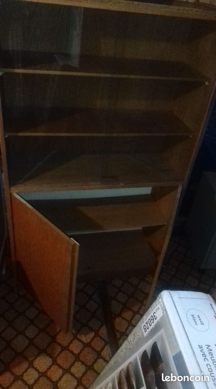 Meuble vitrines (image 1)