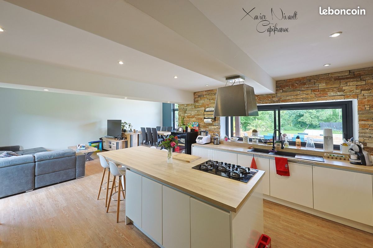 Maison 5 pièces 160 m² · à Cormoranche-sur-Saône · 160 m² · 459 000 €