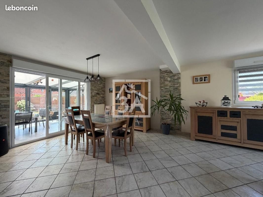 Maison 6 pièces 114 m² · à Lederzeele · 114 m² · 252 350 €