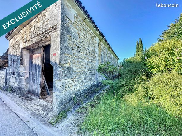 Parking/box 445 m² CHATEAUNEUF-SUR-CHARENTE