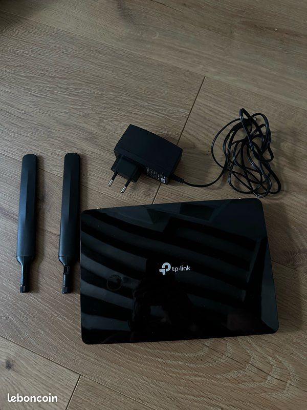 TP-Link Box 4G MR200 - Routeur 4G WiFi TP-LINK (image 1)