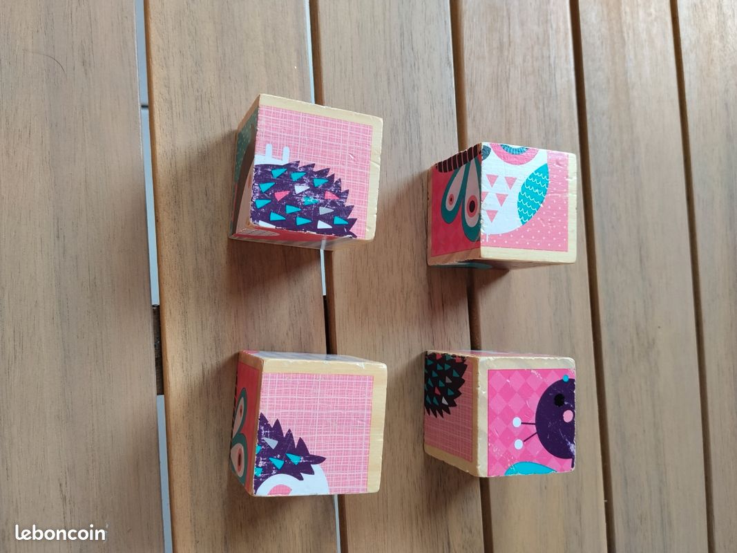 Cube puzzle en bois (image 1)