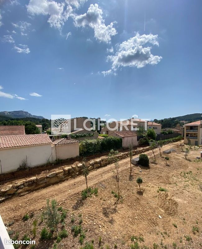Appartement 3 pièces 61 m² · à Auriol · 61 m² · 916 €/mois