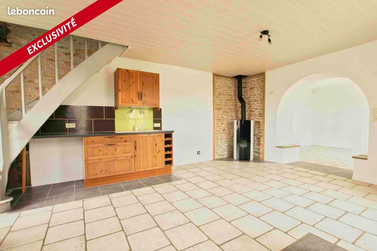 Maison 8 pièces 155 m² - Thouars 79100 (image 2)