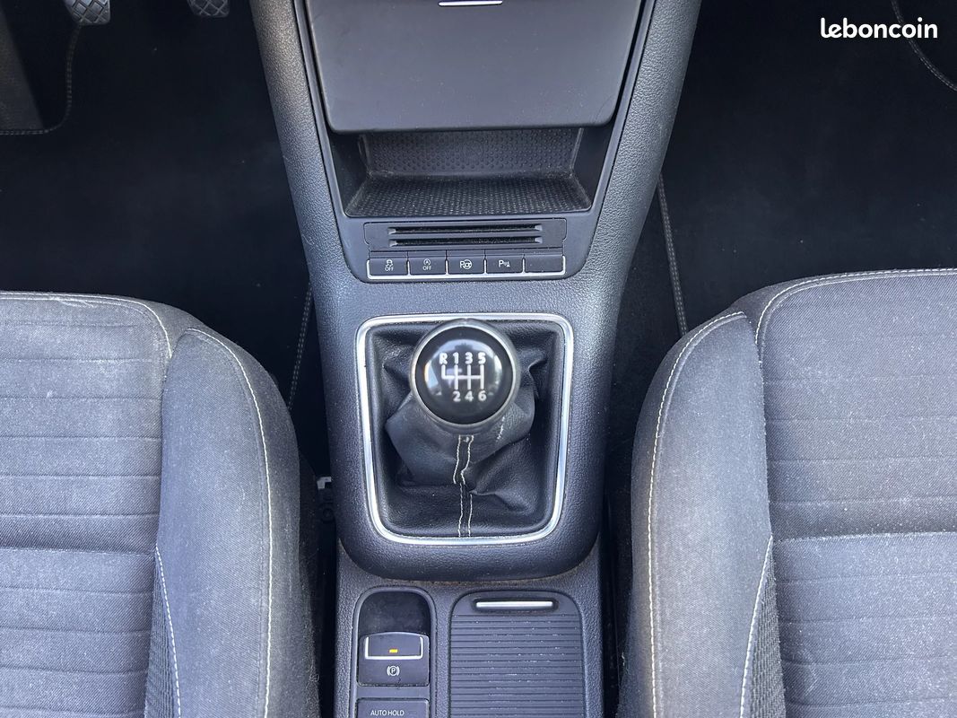 Volkswagen TIGUAN 2.0 TDi 16V DPF BlueMotion 140 cv CUP BMT (image 25)