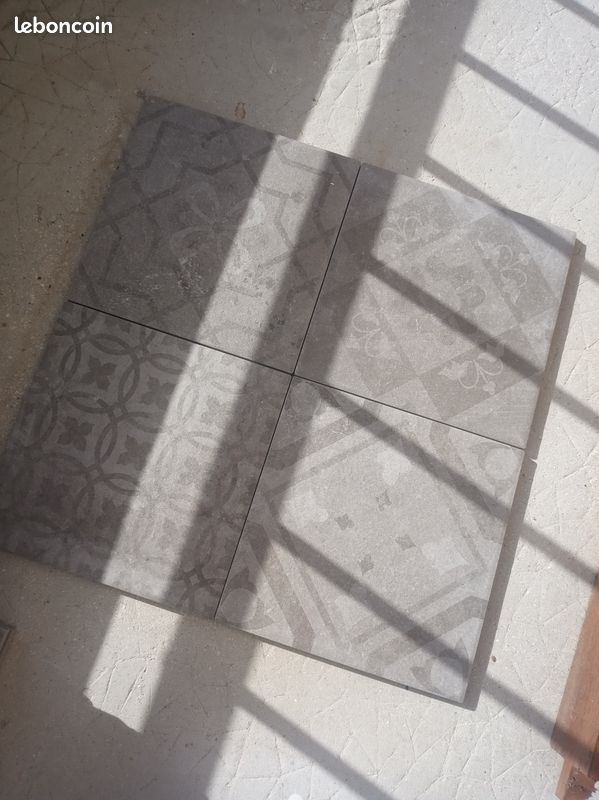 Carrelage façon carreaux de ciment gris (image 3)