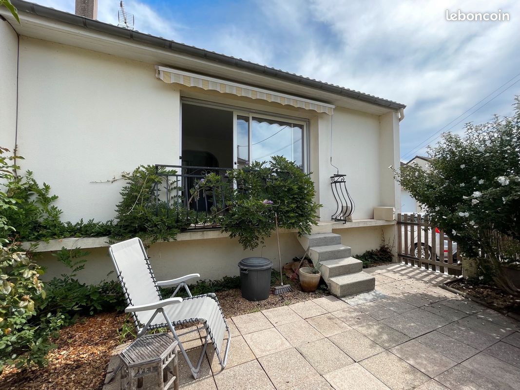 Maison familiale atypique (image 1)