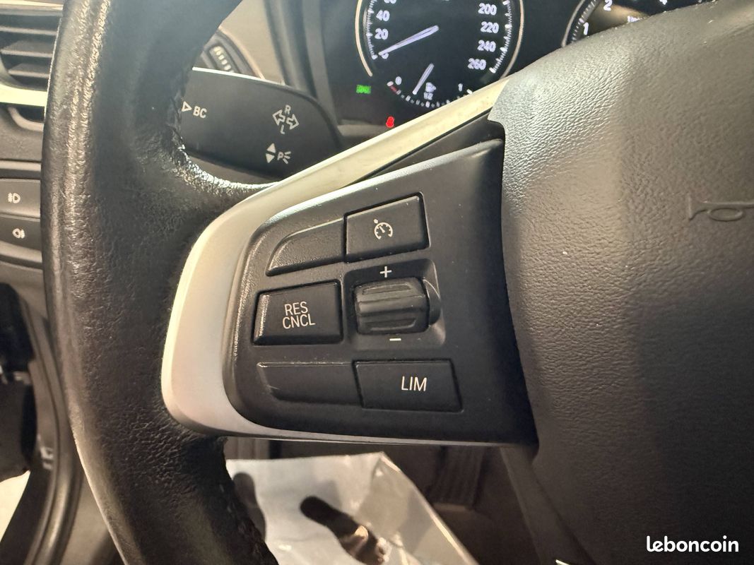 BMW X1 sDrive 18i 140 ch DKG7 xLine (image 13)