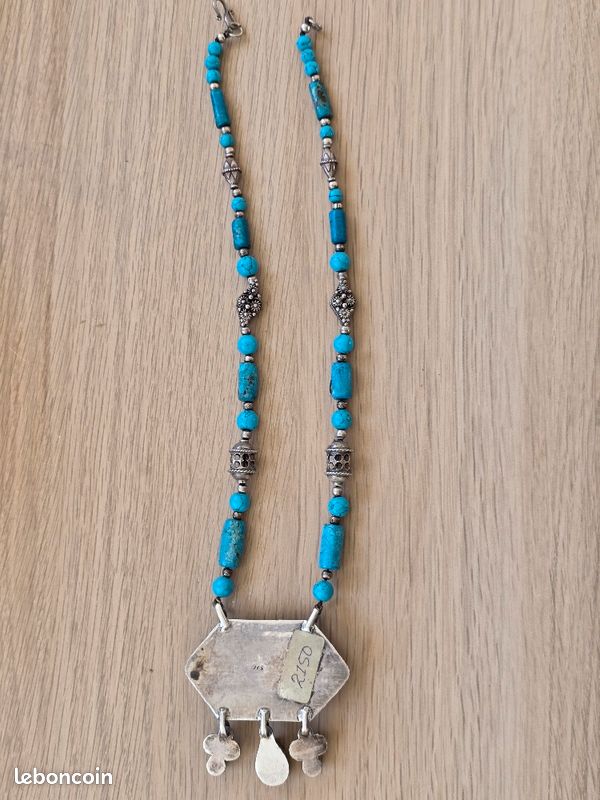 Collier avec pendentif à détail géométrique | Mode en ligne | SHEIN ANCE Collier avec pendentif à détail géométrique | Mode en ligne | SHEIN ANCE