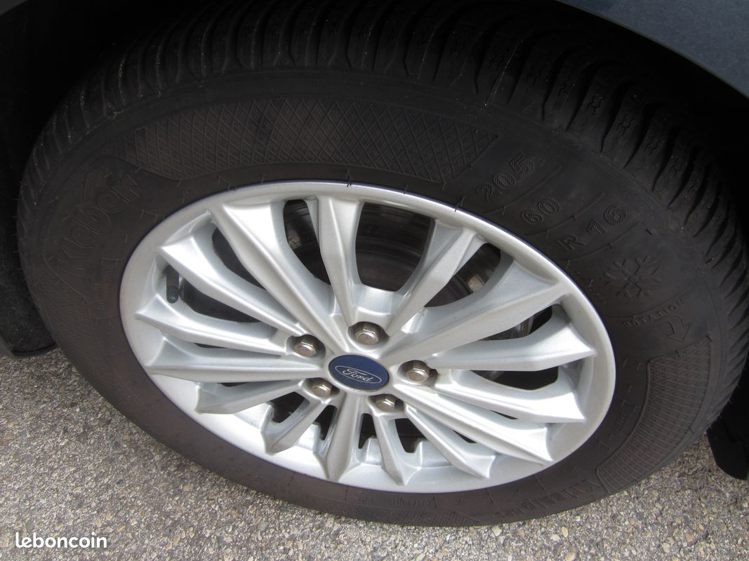 Ford focus 1.5 ecoblue 120ch titanium 9200 EUROS HT (image 10)
