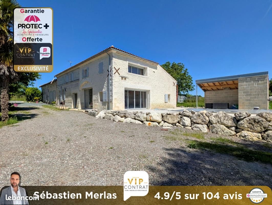 Maison 11 pièces 438 m² · à Rouffiac · 438 m² · 369 000 €