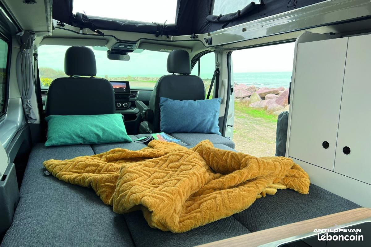 Renault Trafic ANTILOPE VAN FLEX PLUS PH. 3 L1H1 GRAND CONFORT 2800 BLUE DCI 130 DE 2 A 4 PLACES ... (image 7)
