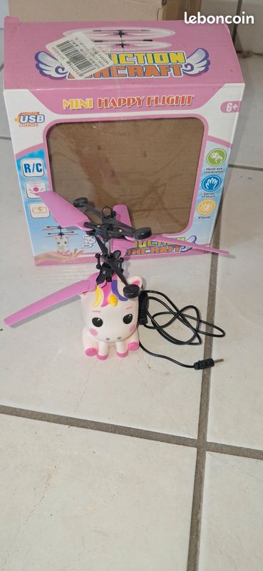 Drone enfant fille (image 2)