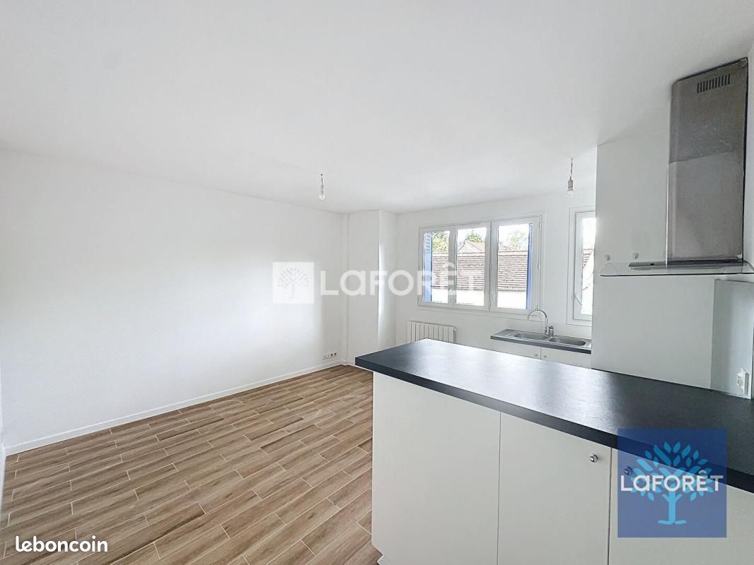 Appartement 2 pièces 37 m² · à Arpajon · 37 m² · 765 €