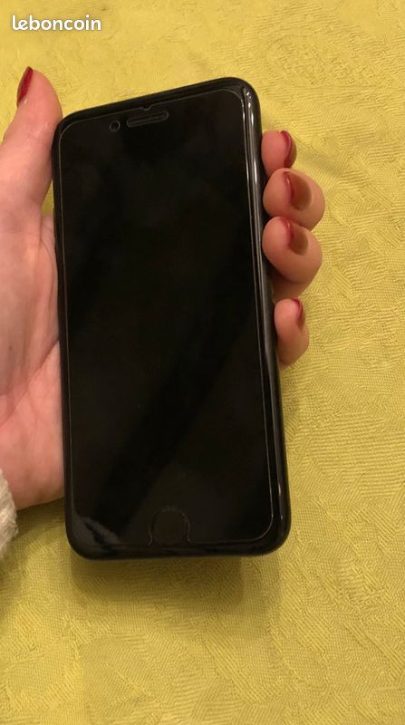 IPhone 7 (image 1)