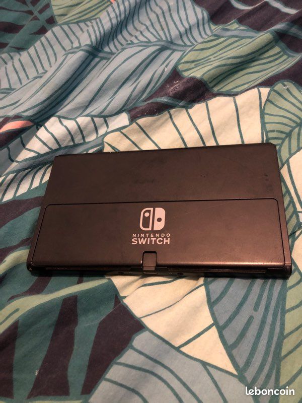 Nintendo switch oled (image 2)
