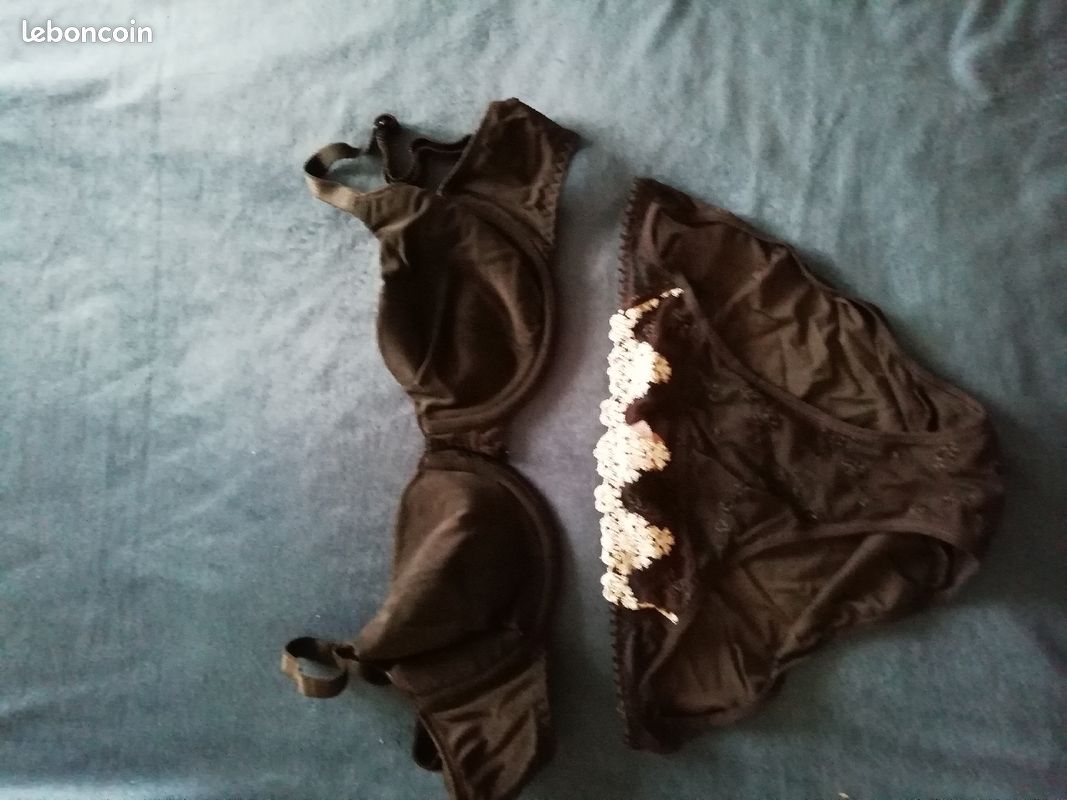 Ensemble soutien gorge et culotte marque passionate. Noir (image 1)