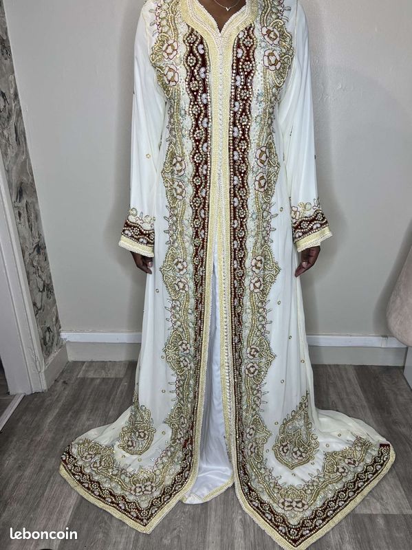 Robe orientale mariée (image 3)