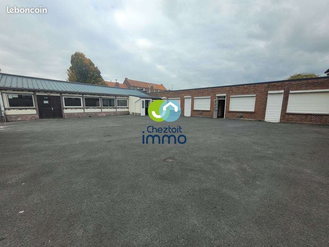 Immeuble 182 m² · à Montigny-en-Gohelle · 182 m² · 127 500 €