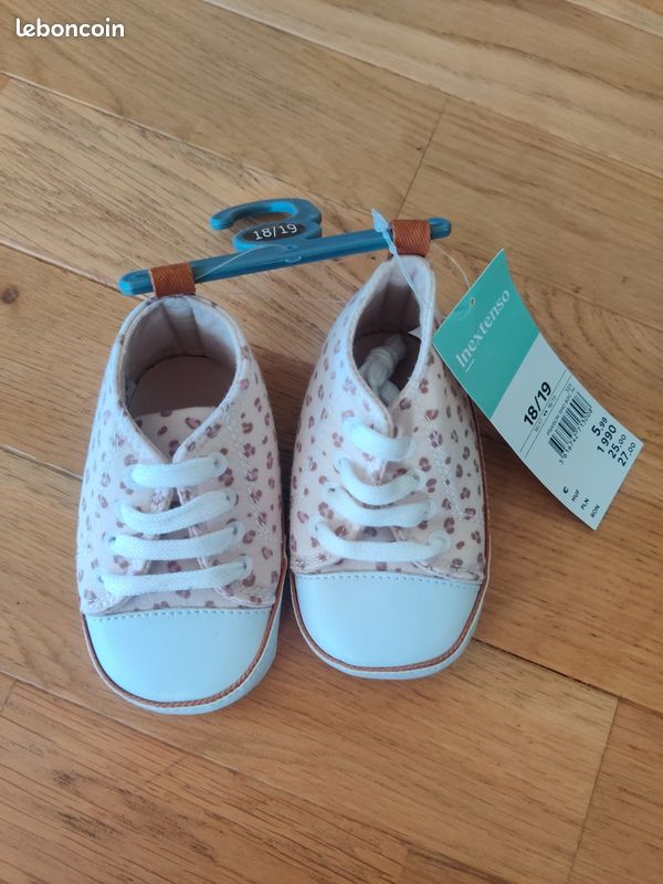 Chaussures bébé 18-19 Chaussures