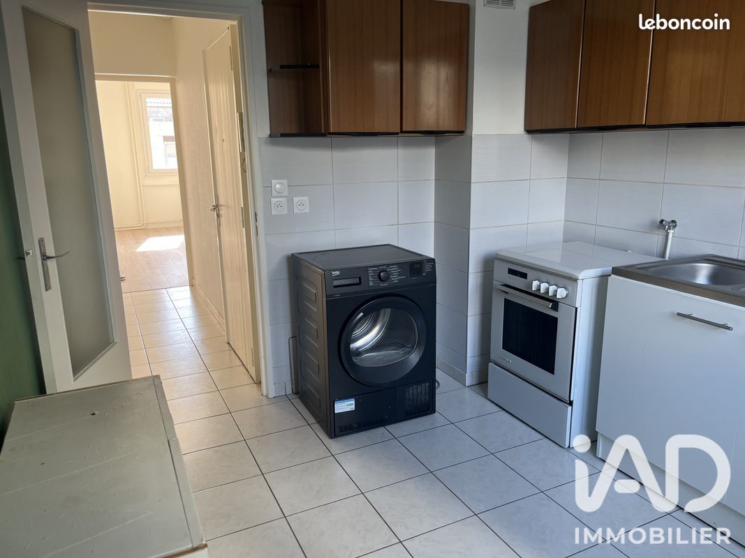 Appartement 3 pièces 63 m² · à Saint-Étienne · 63 m² · 89 000 €